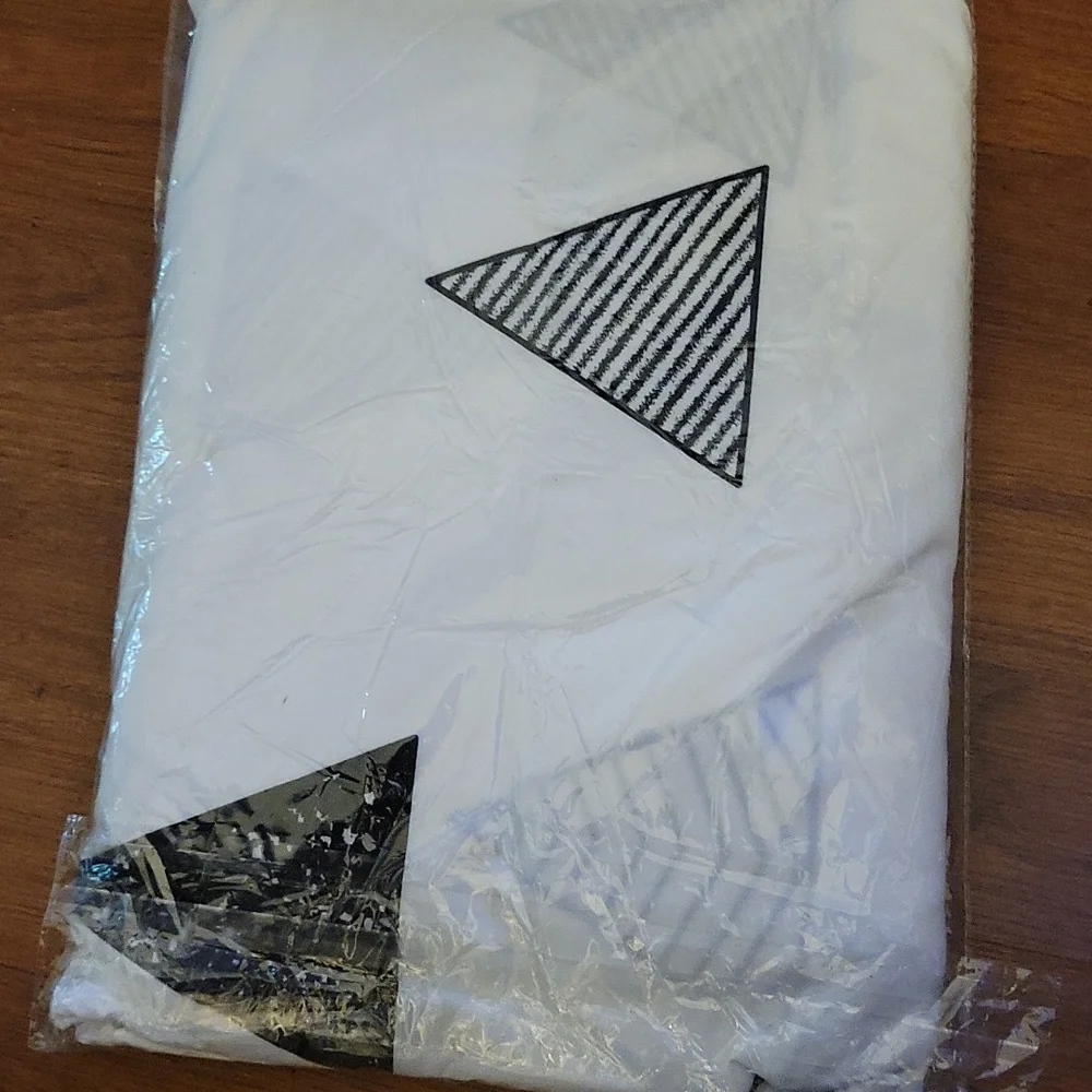 KFZ Triangle Queen Duvet Cover 2 Pillow Covers Set Black White Microfiber New…